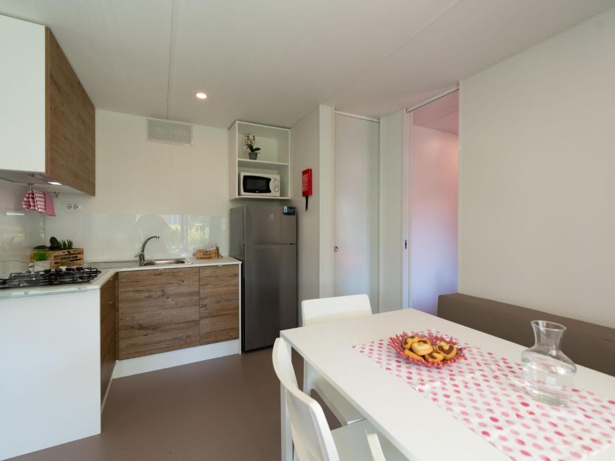 Holiday Home Garda Suite Deluxe By Interhome Rivoltella del Garda Εξωτερικό φωτογραφία